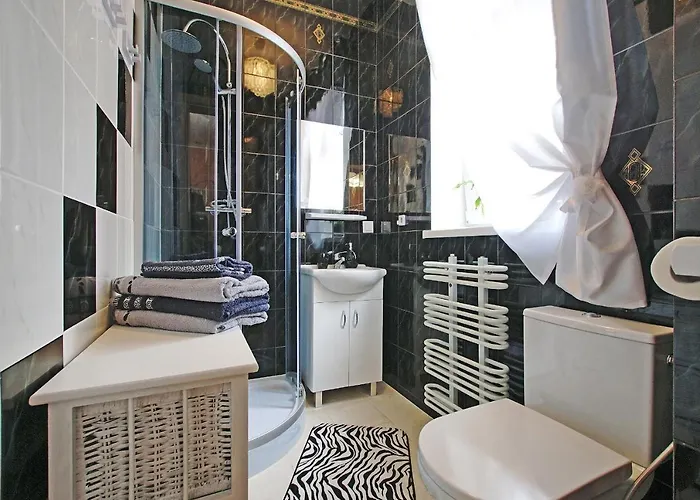 Kawalerka 2 Osobowa Centrum 50 M Do Ul Monte Cassino Apartment